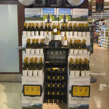 16” Polystyrene golf balls were used in this Safeway store displays