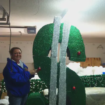 Big dollar sign for parade float