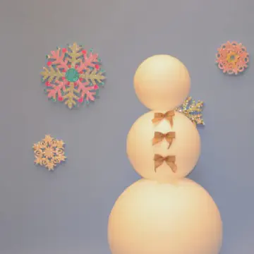 EPS foam ball for your festive holiday display.
